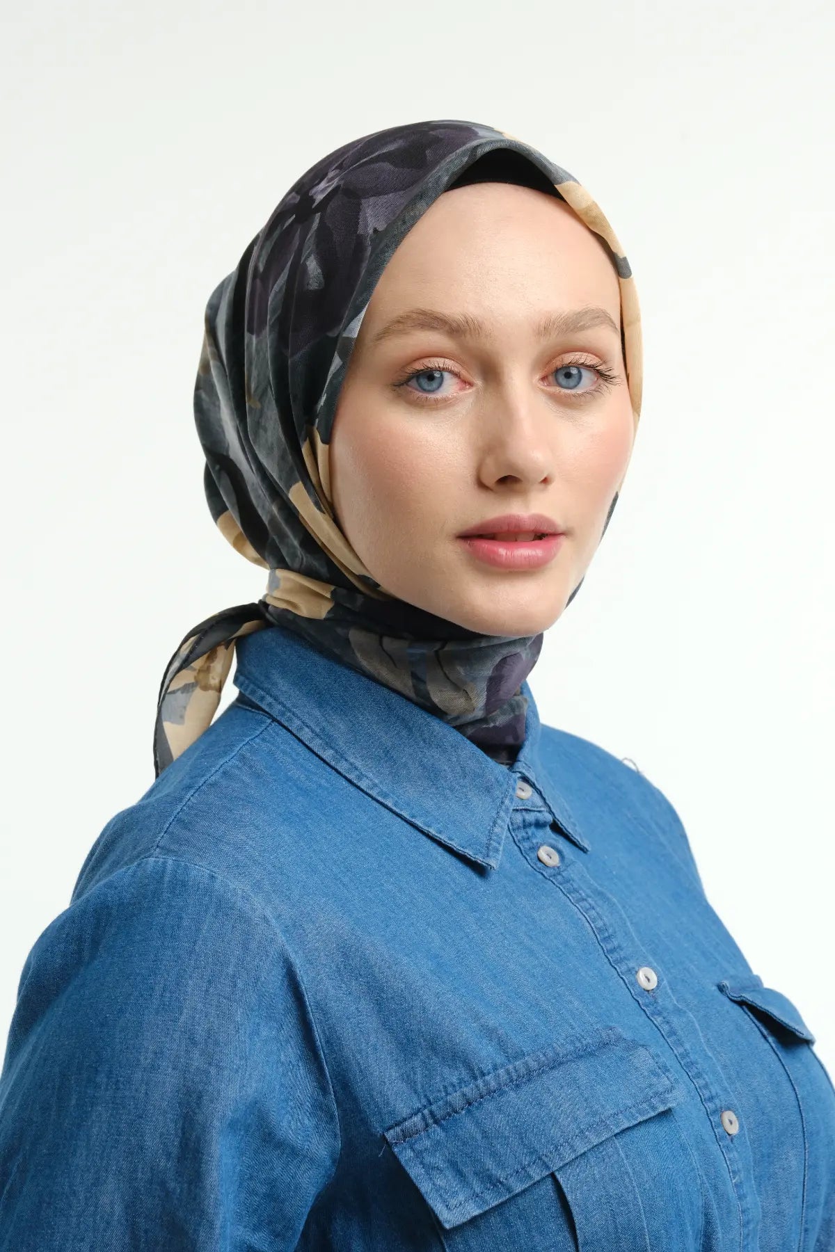 Laura Desenli Antik Haki Eşarp - Görsel 3