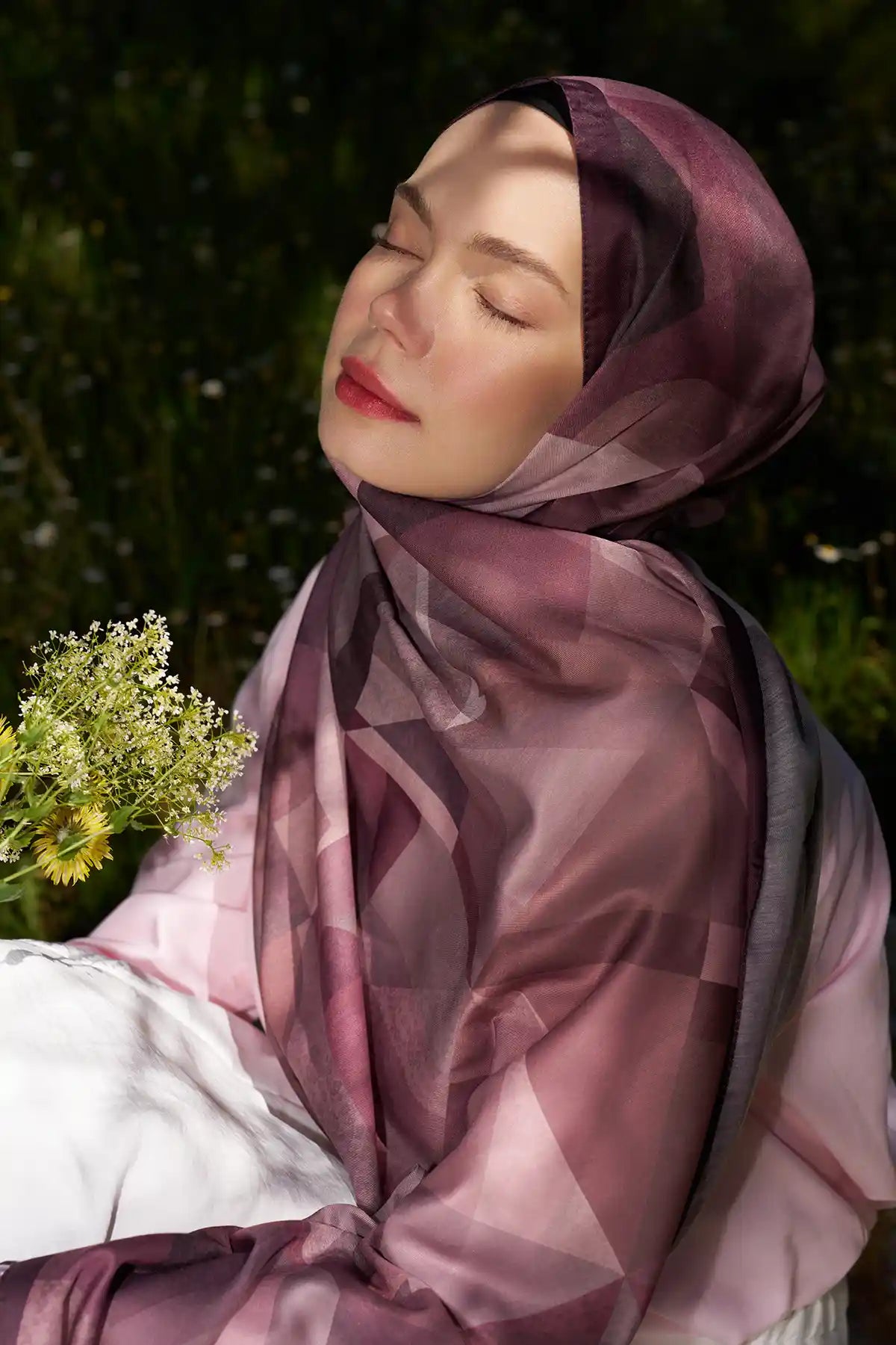Astrid Desen Şal - Bordo - Görsel 3