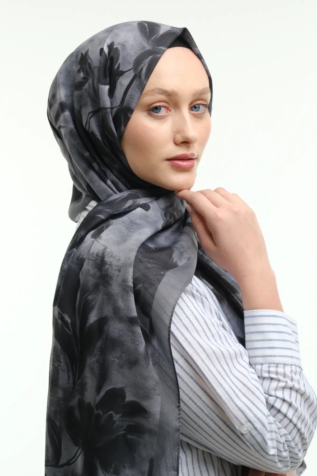 Peony Desen Şal - Gri - Görsel 5