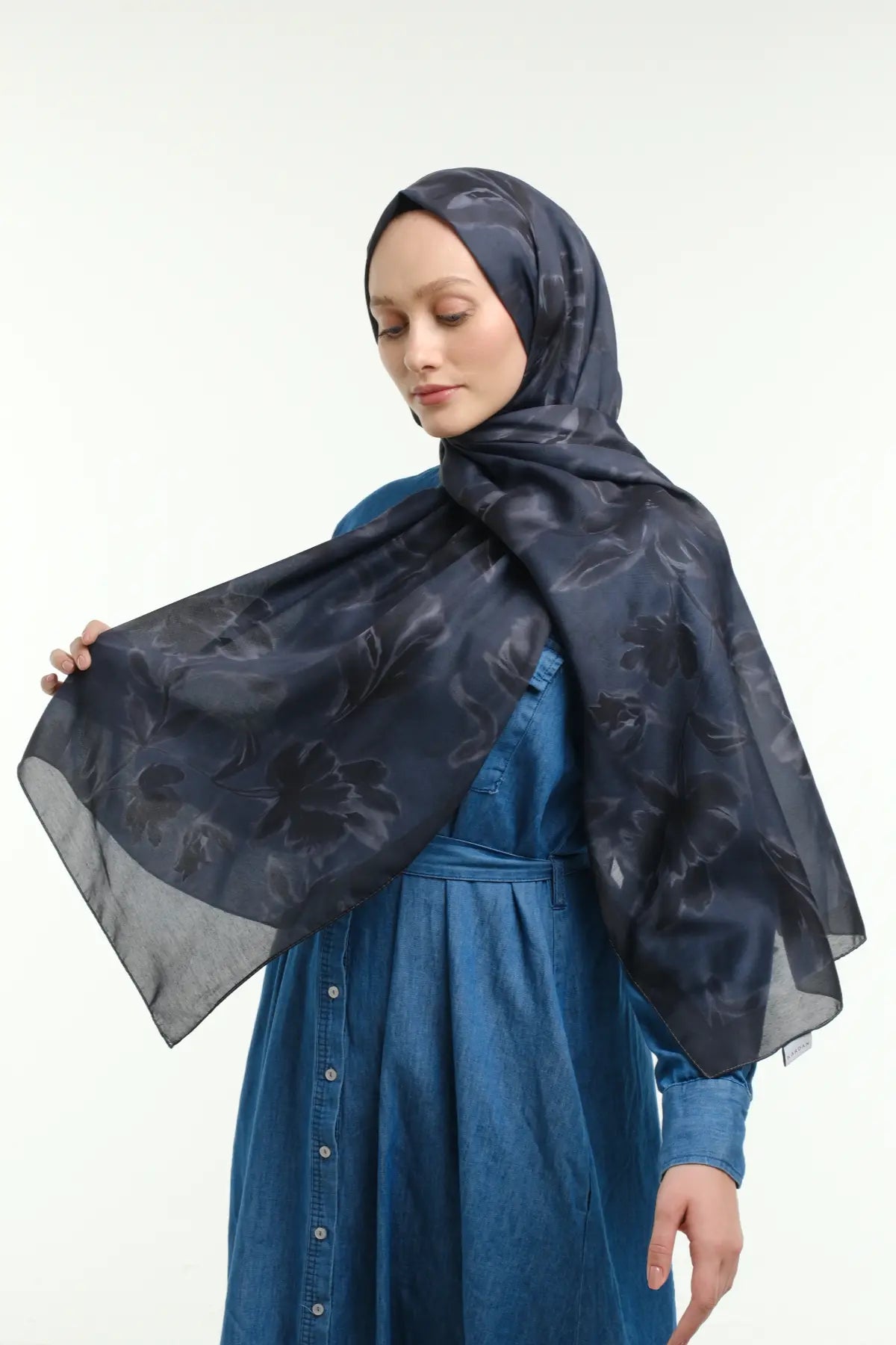 Peony Desen Şal - Lacivert - Görsel 4