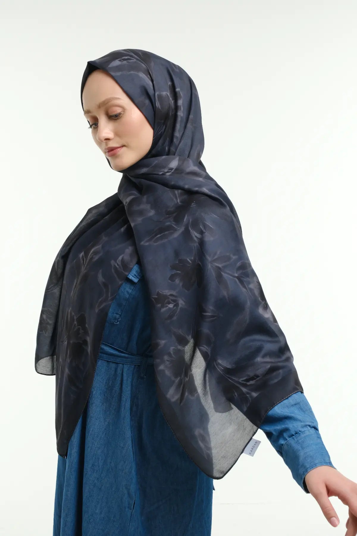 Peony Desen Şal - Lacivert - Görsel 2